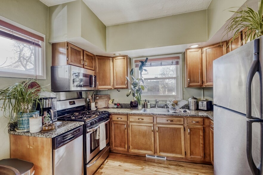 More Photos Of 422 E Tennessee Ave, Denver Multifamily For Sale