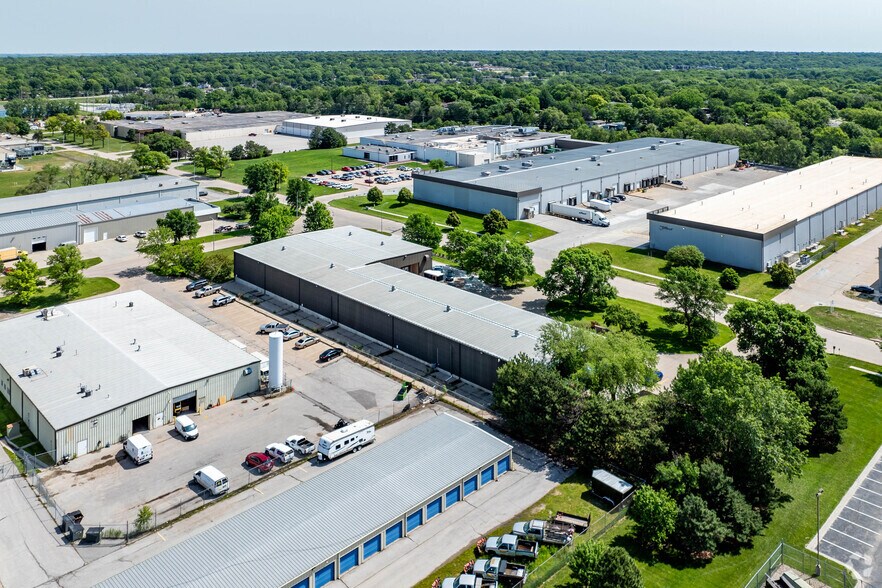 More Photos Of 5201 S 19th St, Lincoln Warehouse For Sale