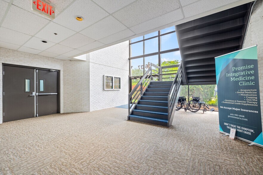 More Photos Of 1637 Mineral Spring Ave, North Providence Medical For Lease