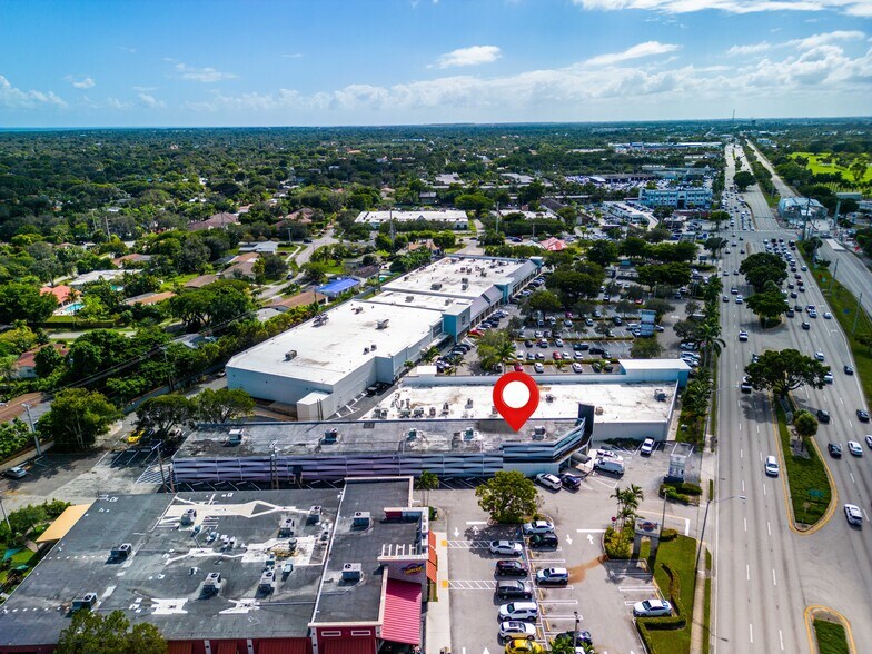 More Photos Of 14951 S Dixie Hwy, Palmetto Bay Freestanding For Sale
