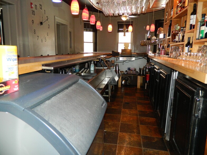 More Photos Of 304 Hawley Ave, Syracuse Restaurant For Lease