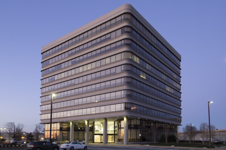 More Photos Of 6564 Loisdale Ct, Springfield Office For Sale