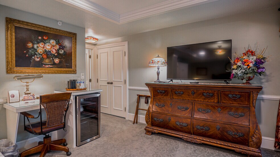 More Photos Of 118 S 300 W, Heber City Hospitality For Sale