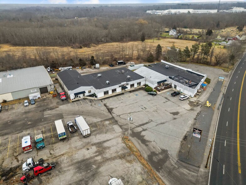 More Photos Of 2555 GAR Hwy, Swansea Showroom For Sale