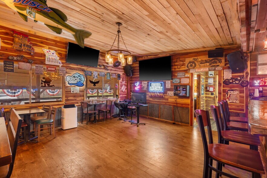 More Photos Of 6162 US Highway 160, Theodosia Restaurant For Sale