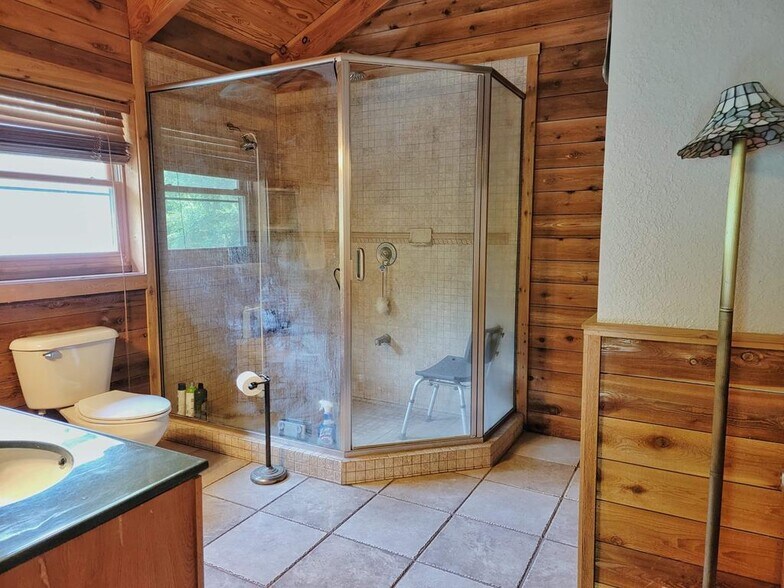 More Photos Of 9545 178th St, Mc Alpin Specialty For Sale