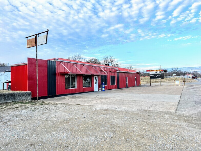 More Photos Of 131 N Front St, Park Hills Restaurant For Sale
