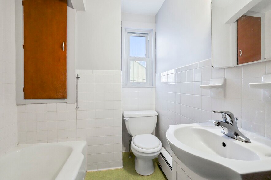 More Photos Of 14035 Pennsylvania Ave, Hagerstown Restaurant For Sale