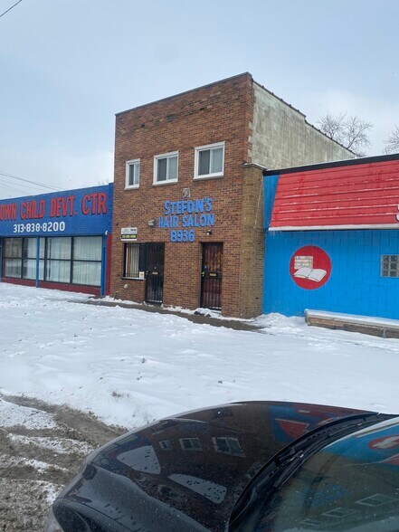 Primary Photo Of 8936 Greenfield Rd, Detroit Storefront For Sale