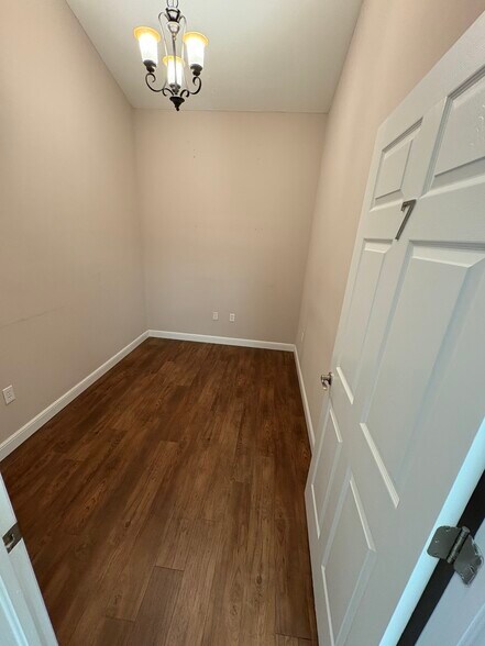 More Photos Of 9066 Cypress Green Dr, Jacksonville Medical For Lease
