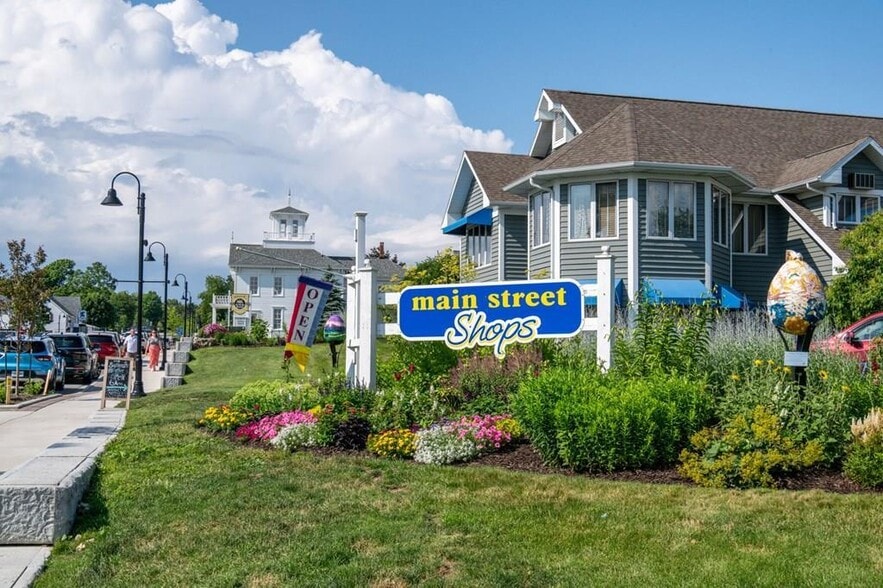 More Photos Of 7828 Highway 42, Egg Harbor Storefront For Sale