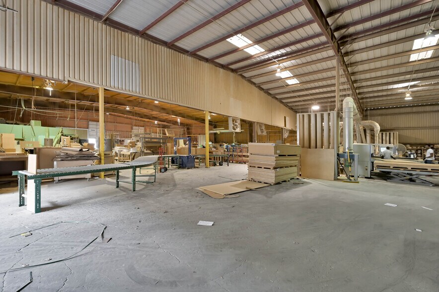More Photos Of 1720 FM 1960 Rd E, Houston Warehouse For Sale