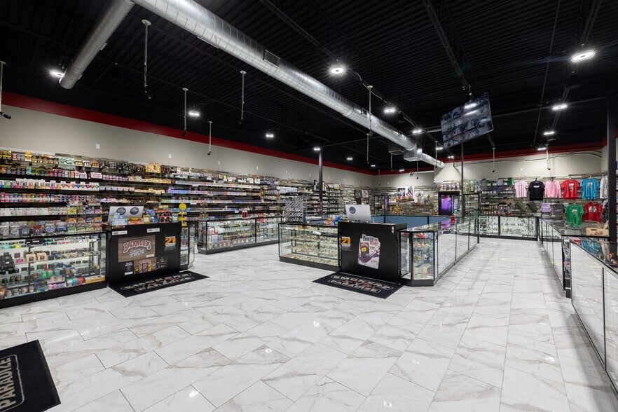 More Photos Of 8190-8214 FM 78, Converse Storefront For Sale