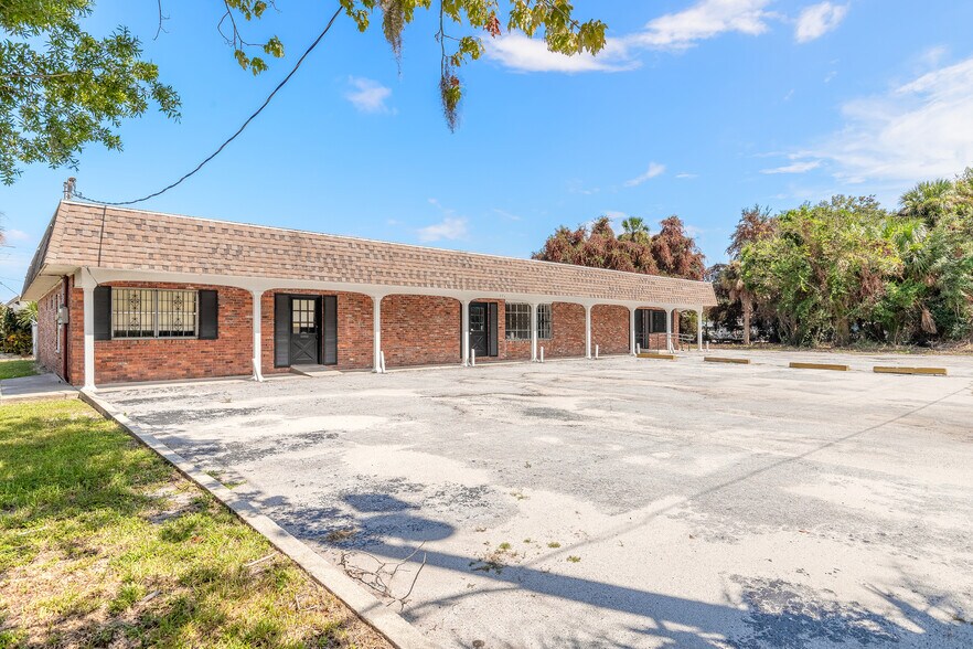 More Photos Of , Daytona Beach Office For Sale
