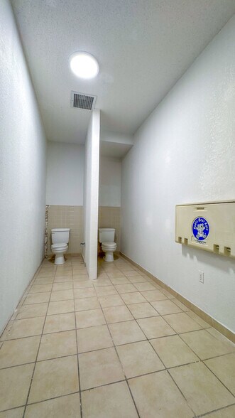 More Photos Of 4040 E County Road 540A, Lakeland Religious Facility For Sale