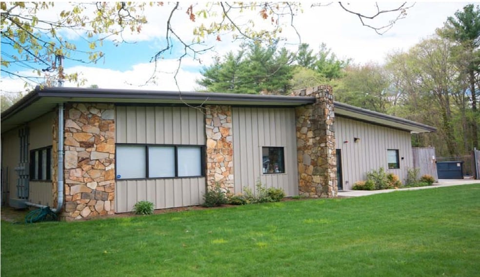 More Photos Of 128 Elm St, Bridgewater Warehouse For Lease