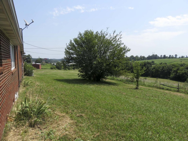More Photos Of 310 Goose Creek Rd, Dandridge Office For Sale