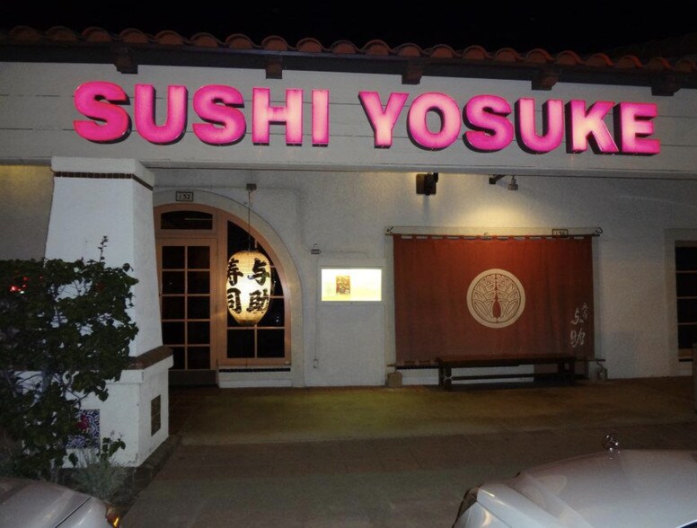 More Photos Of 100-168 S Fairmont Blvd, Anaheim Storefront For Lease