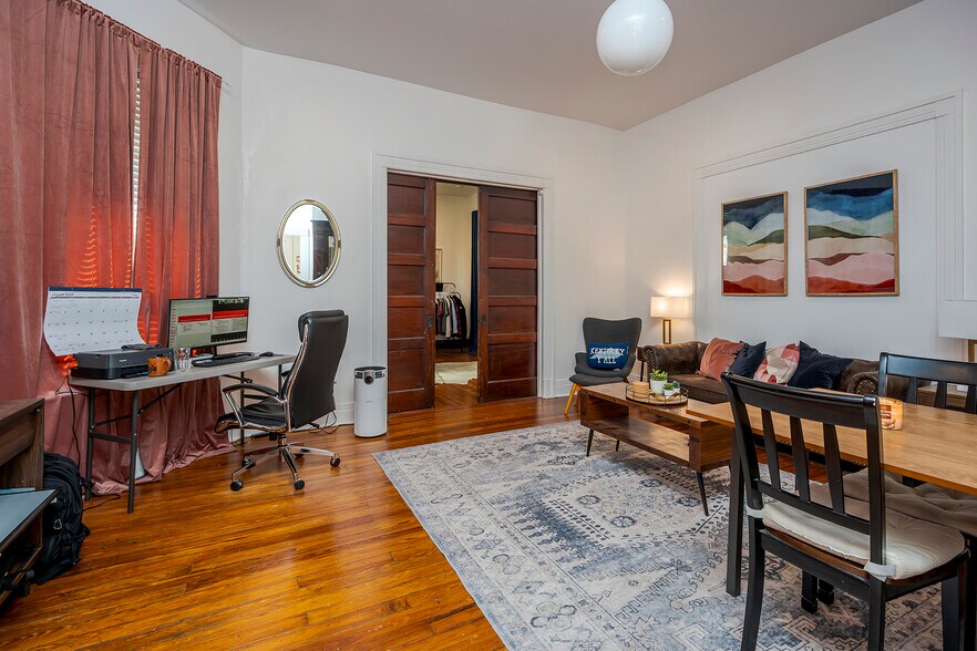 More Photos Of 199 E Loudon Ave, Lexington Office Residential For Sale