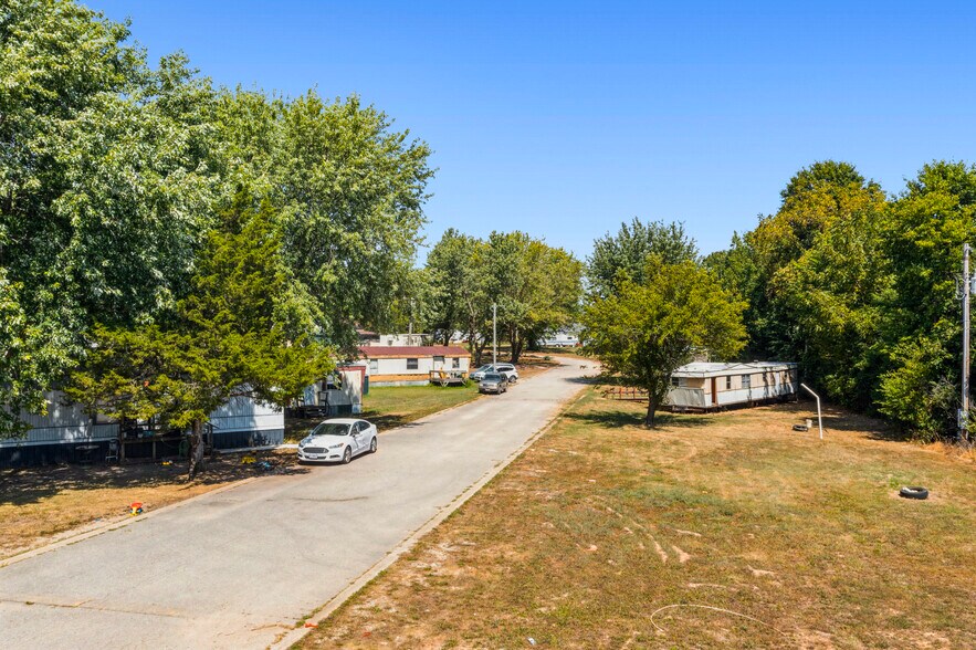 More Photos Of 530 E Bland Rd, Lebanon Multifamily For Sale
