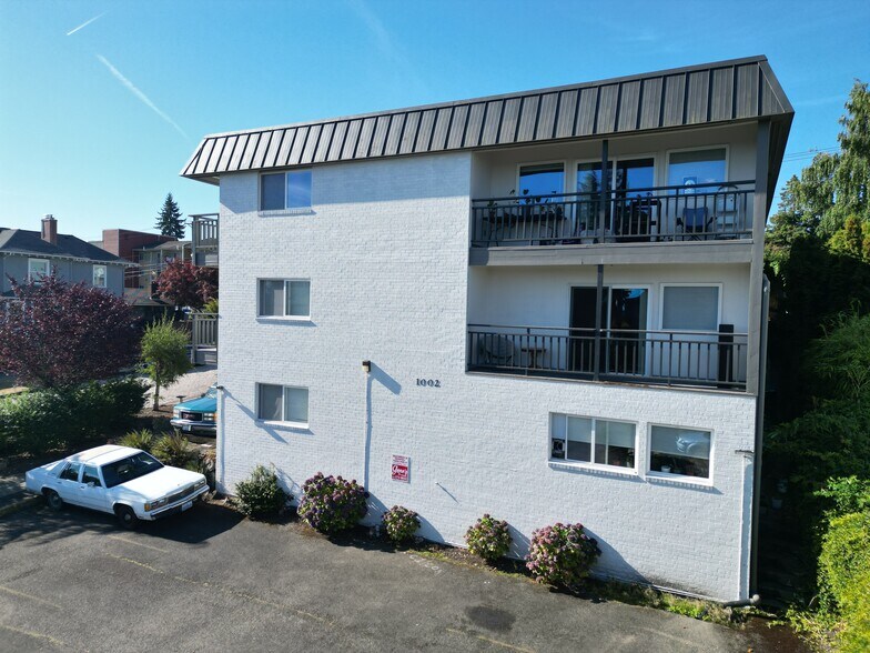 More Photos Of 1002 N J St, Tacoma Apartments For Sale