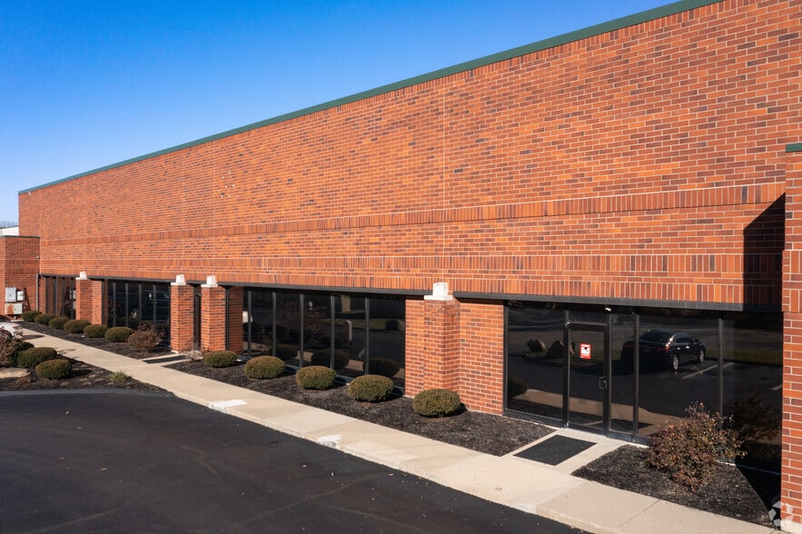 More Photos Of 5406-5474 Spellmire Dr, West Chester Warehouse For Lease