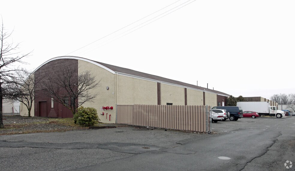 75 New Brunswick Ave, Perth Amboy, NJ 08863 Office For Lease