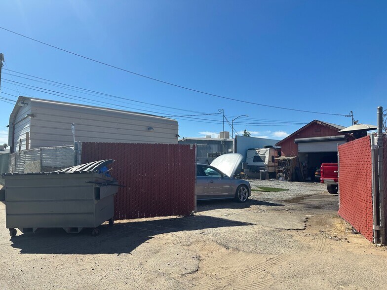 More Photos Of 4414 E Belmont Ave, Fresno General Retail For Sale