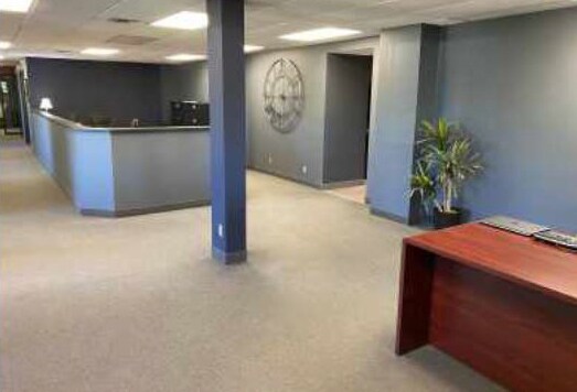 More Photos Of 4352 Willow Dr, Medina Service For Lease