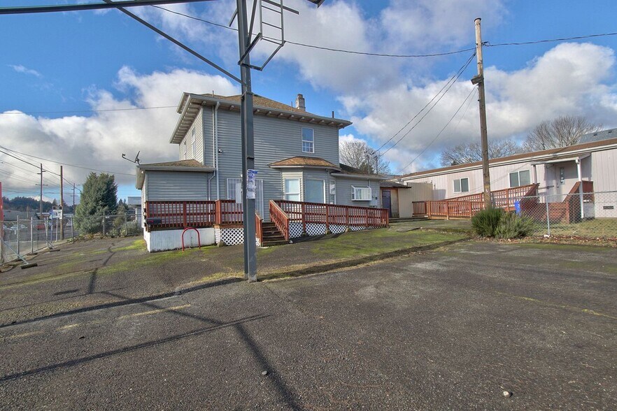 More Photos Of 8523 SE Stark St, Portland Land For Sale