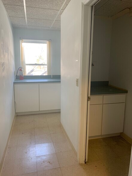 More Photos Of 125 US Highway 46, Budd Lake Medical For Sale