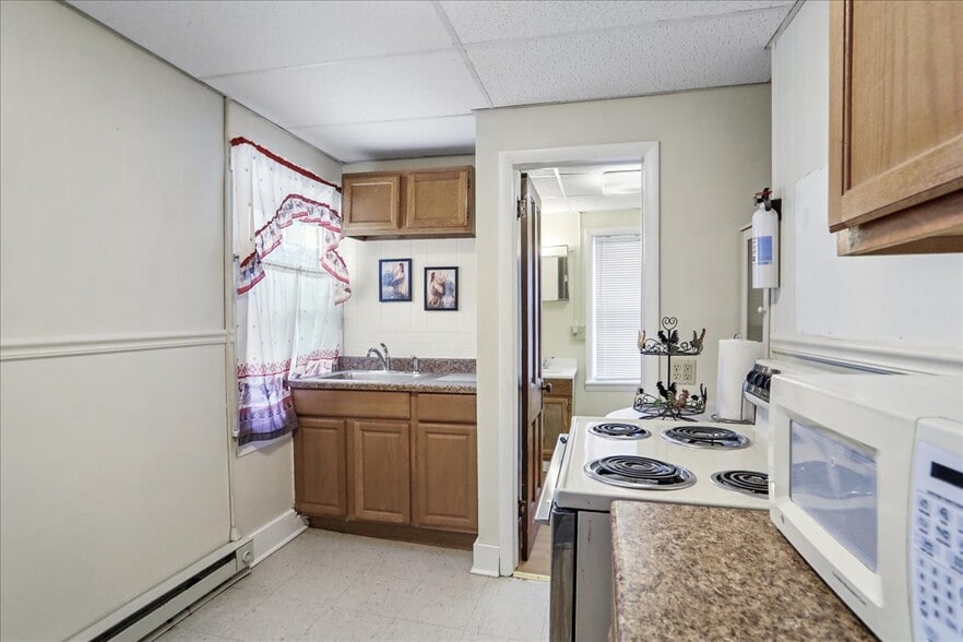 More Photos Of 229 E Union St, Cumberland Apartments For Sale