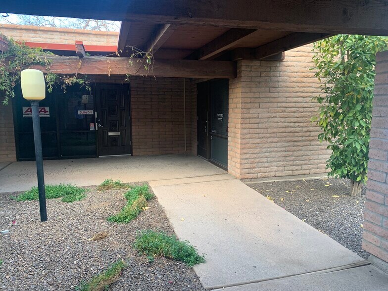 More Photos Of 1550 E University Dr, Mesa Office For Lease