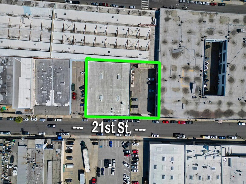 More Photos Of 1753 E 21st St, Los Angeles Warehouse For Lease