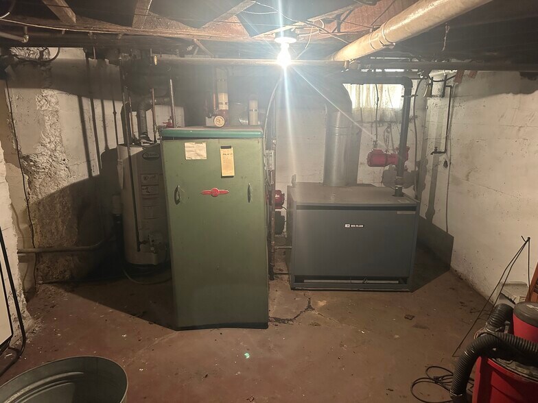 More Photos Of 120 Grand Ave, Cumberland Specialty For Sale