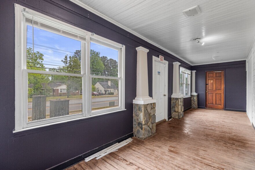 More Photos Of 906 W Poinsett St, Greer Restaurant For Sale
