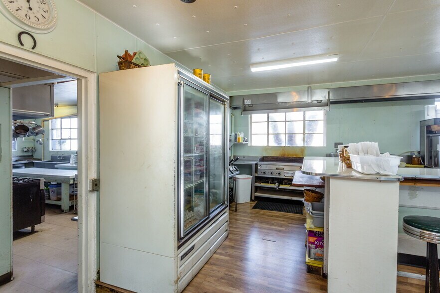 More Photos Of 222 Main St, Dayton Freestanding For Sale