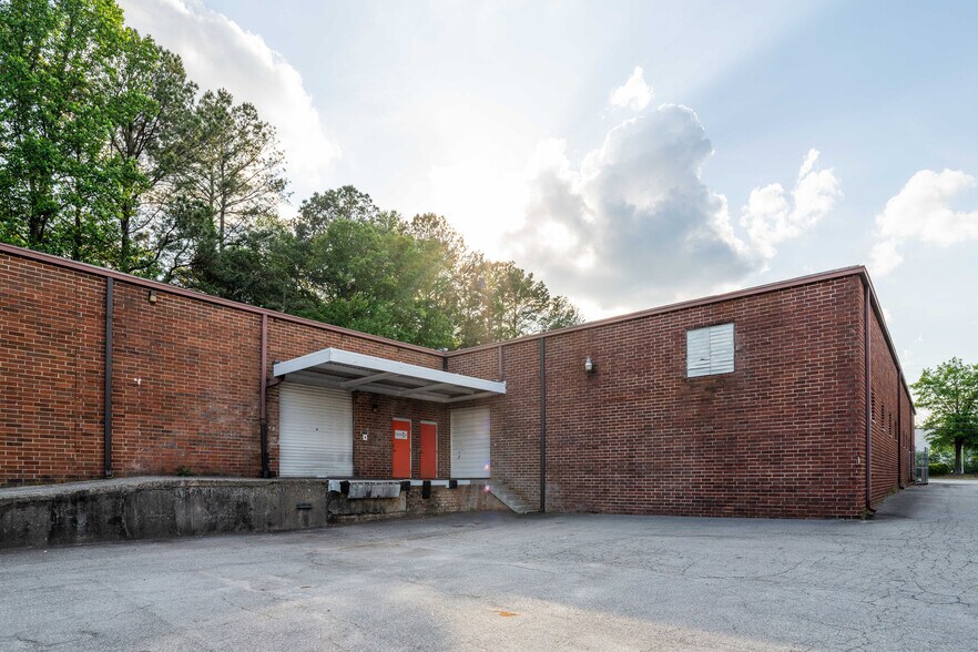 More Photos Of 3565 McCall Pl, Doraville Distribution For Sale