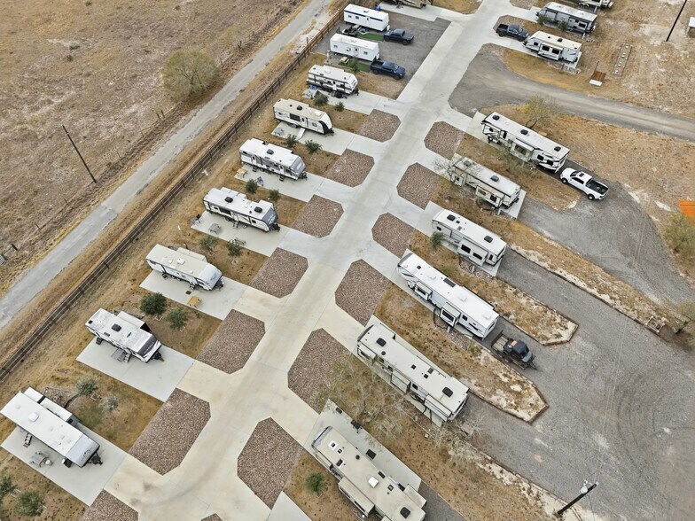 More Photos Of 5486 S US Highway 77, Kingsville Trailer Camper Park For Sale