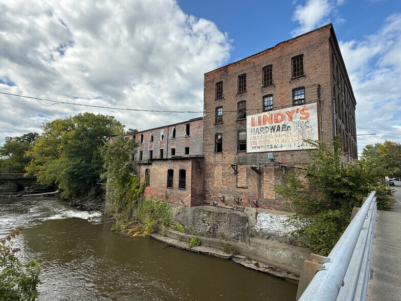 Primary Photo Of 285 Second St, Troy Warehouse For Sale