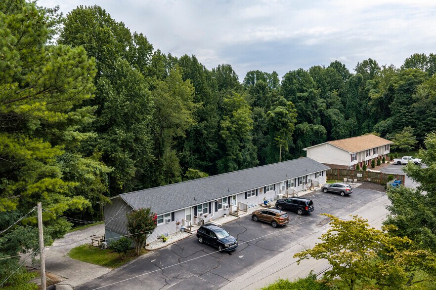More Photos Of 210 Longview Ave, Jonesborough Apartments For Sale