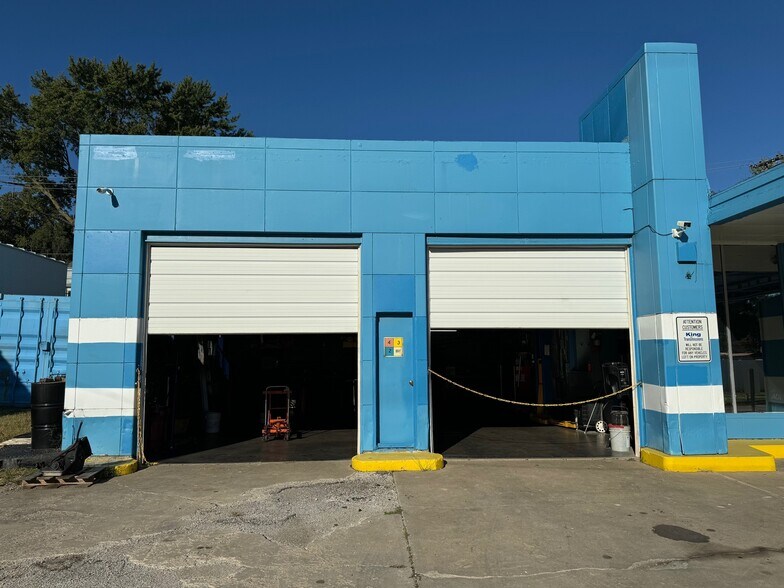 More Photos Of 7300 Troost Ave, Kansas City Auto Repair For Sale
