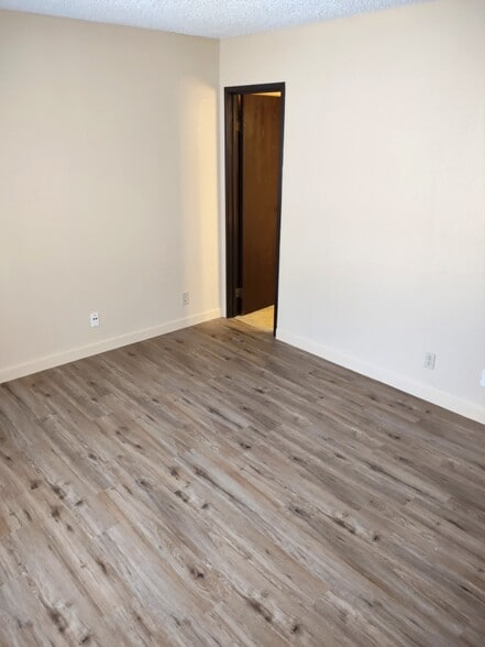More Photos Of 4781 E Craig Rd, Las Vegas Apartments For Sale
