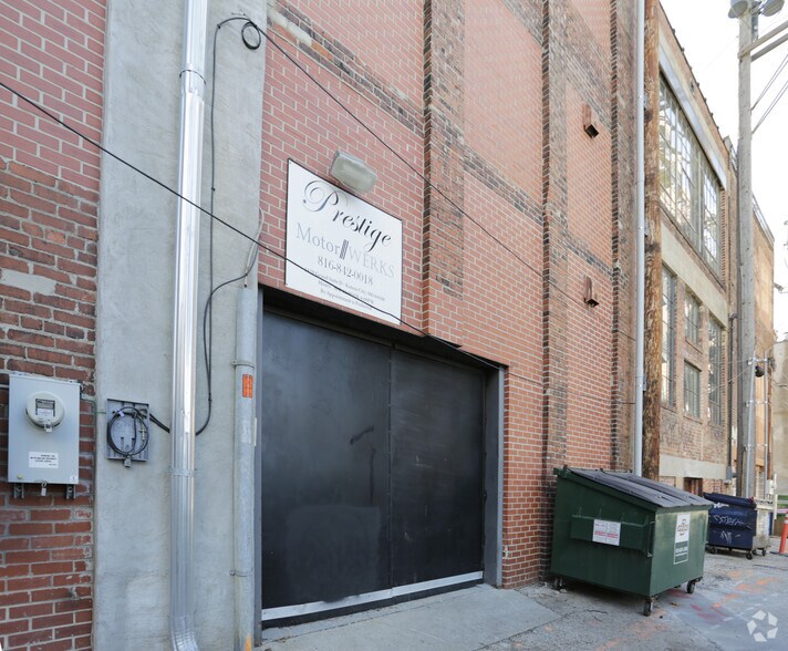 More Photos Of 1520 Grand Blvd, Kansas City Storefront Retail Office For Sale