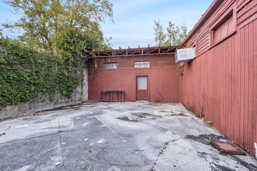 More Photos Of 1300 Arabella St, New Orleans Storefront Retail Residential For Sale