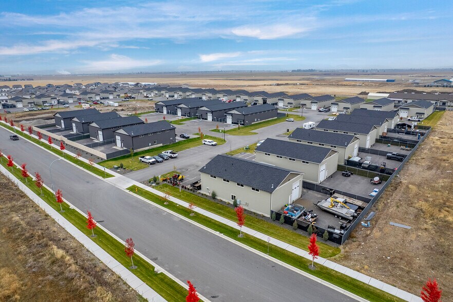 More Photos Of 3383 W Daugharty Loop, Hayden Warehouse For Lease