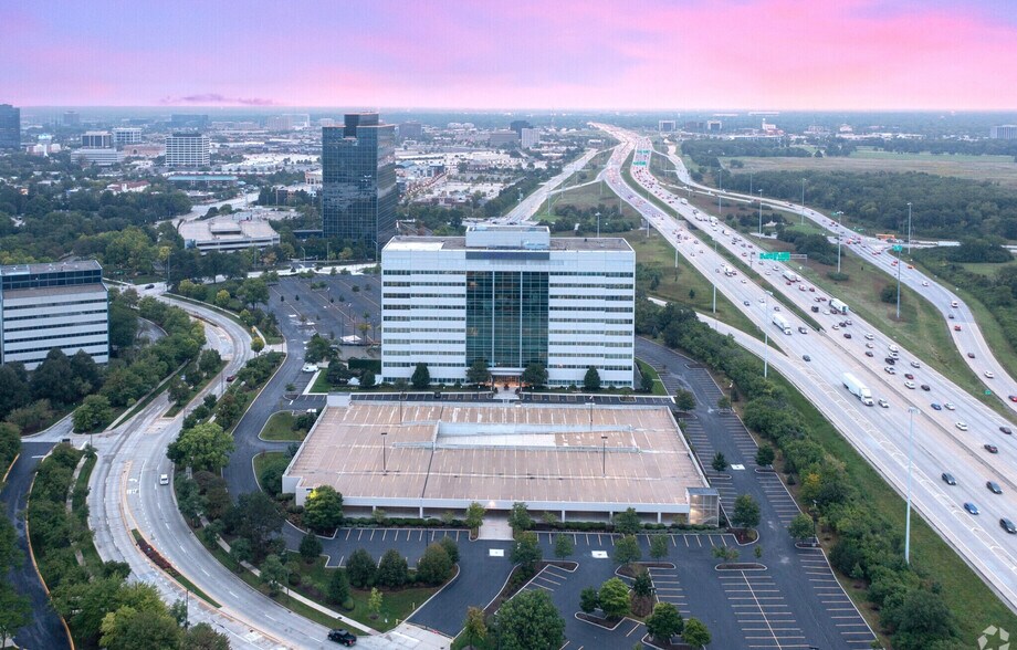 More Photos Of 231 N Martingale Rd, Schaumburg Office For Lease