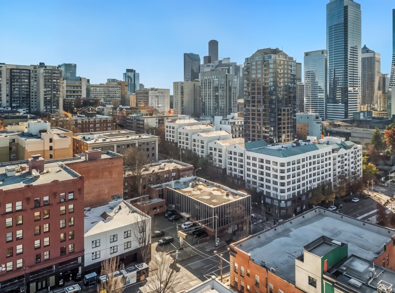 More Photos Of 1117 Pike St, Seattle Storefront For Sale