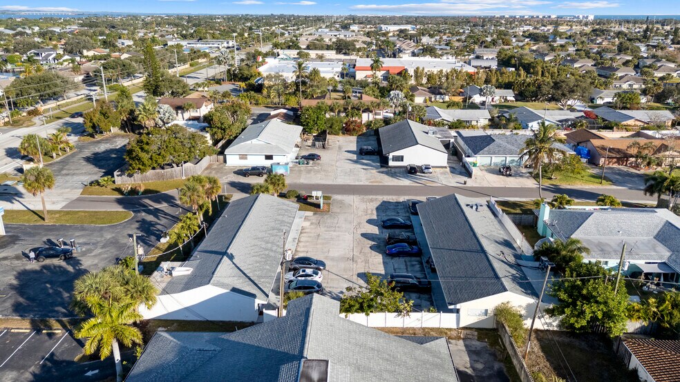 More Photos Of 599 Sherwood Ave, Satellite Beach General Retail For Lease