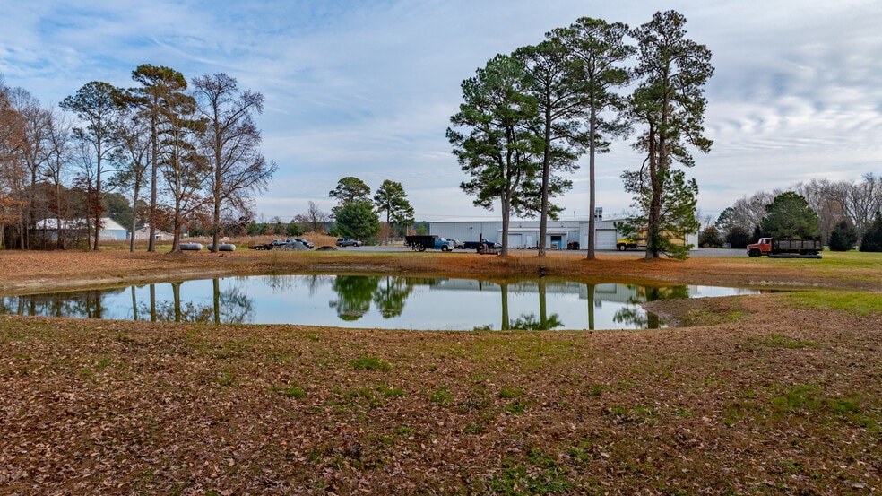 More Photos Of 4630 Crisfield Hwy, Crisfield Warehouse For Sale